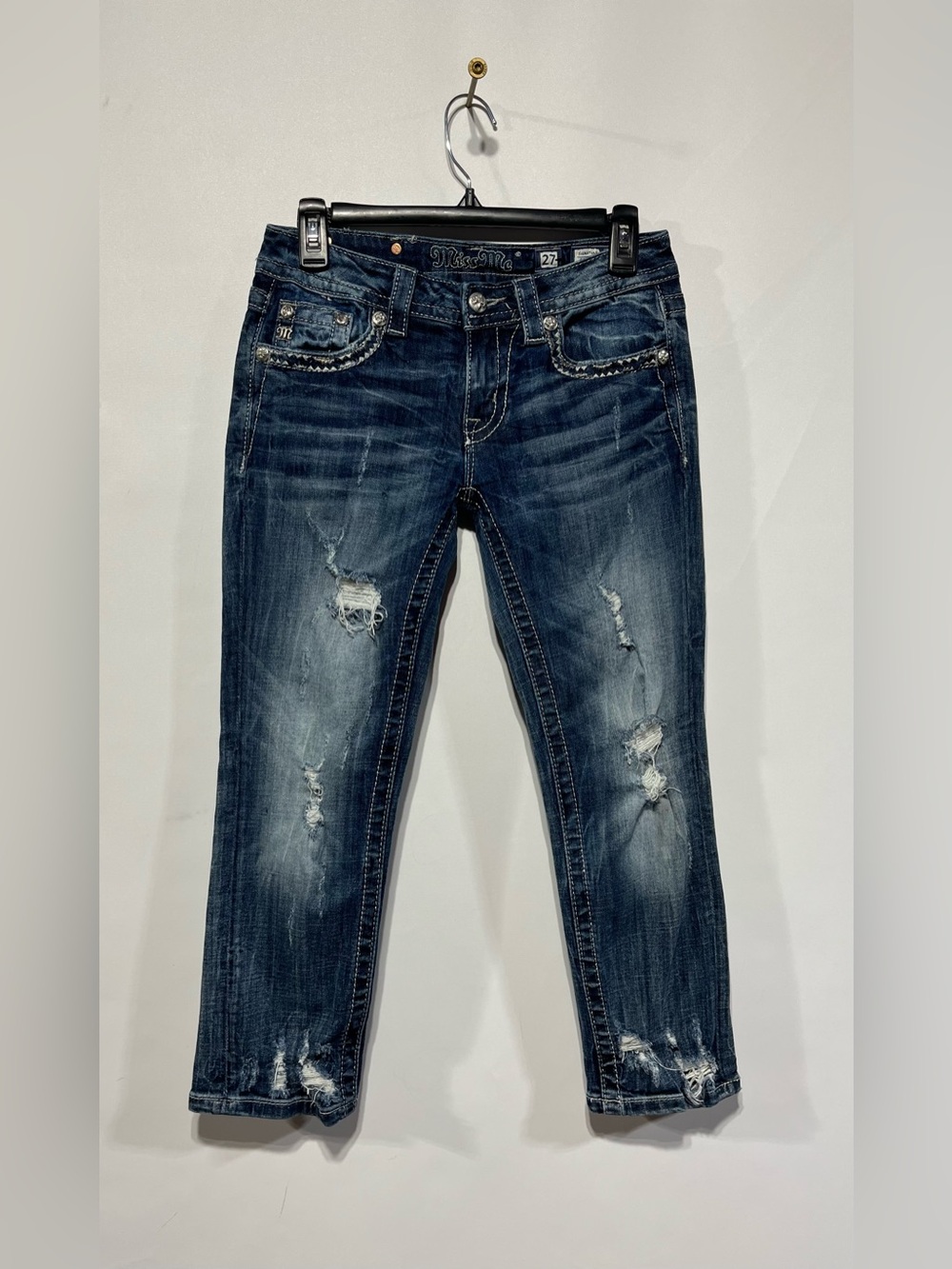 Miss Me Blue Distressed Cropped Jeans‎ Size 27 Inseam 22 1/2”